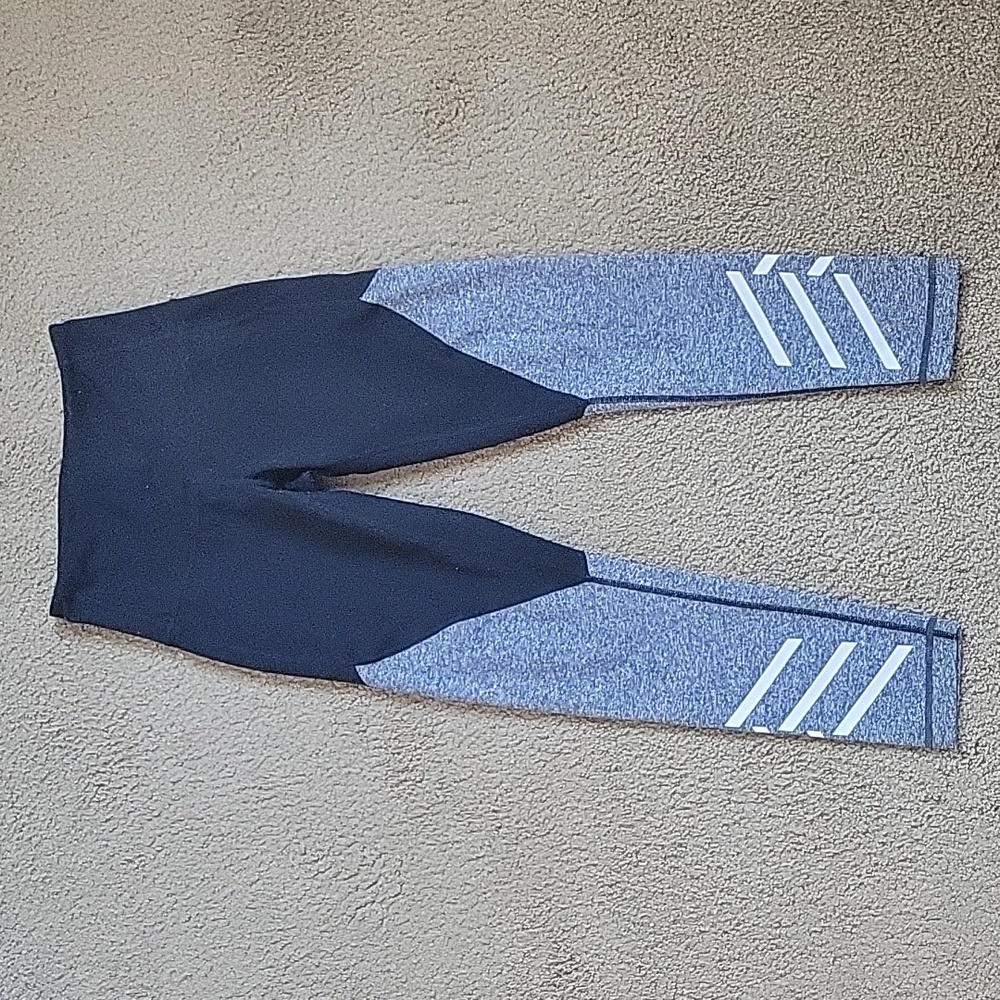Girls Zella leggings size XXS